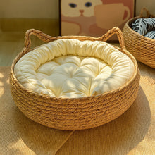 Håndvævet katteseng i naturlige materialer